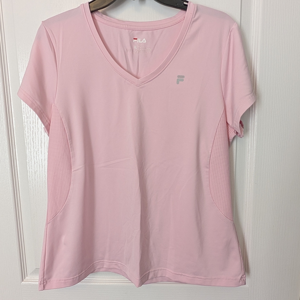 FILA Women's Light Pink V-Neck Tee